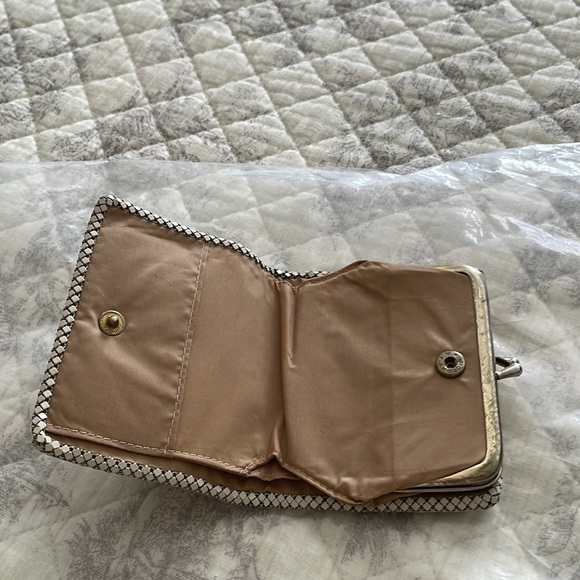 Whiting and Davis Antique change, purse and wallet - Picture 2 of 4